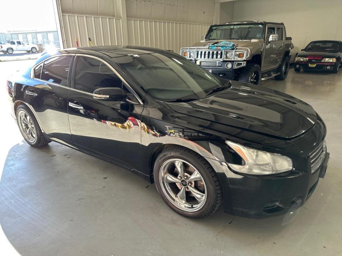 2009 BLACK NISSAN MAXIMA S (1N4AA51E09C) with an 3.5L engine, Continuously Variable transmission, located at 1030 S. 22nd St., Bismarck, ND, 58504, (701) 258-0022, 46.793560, -100.758118 - Photo#2