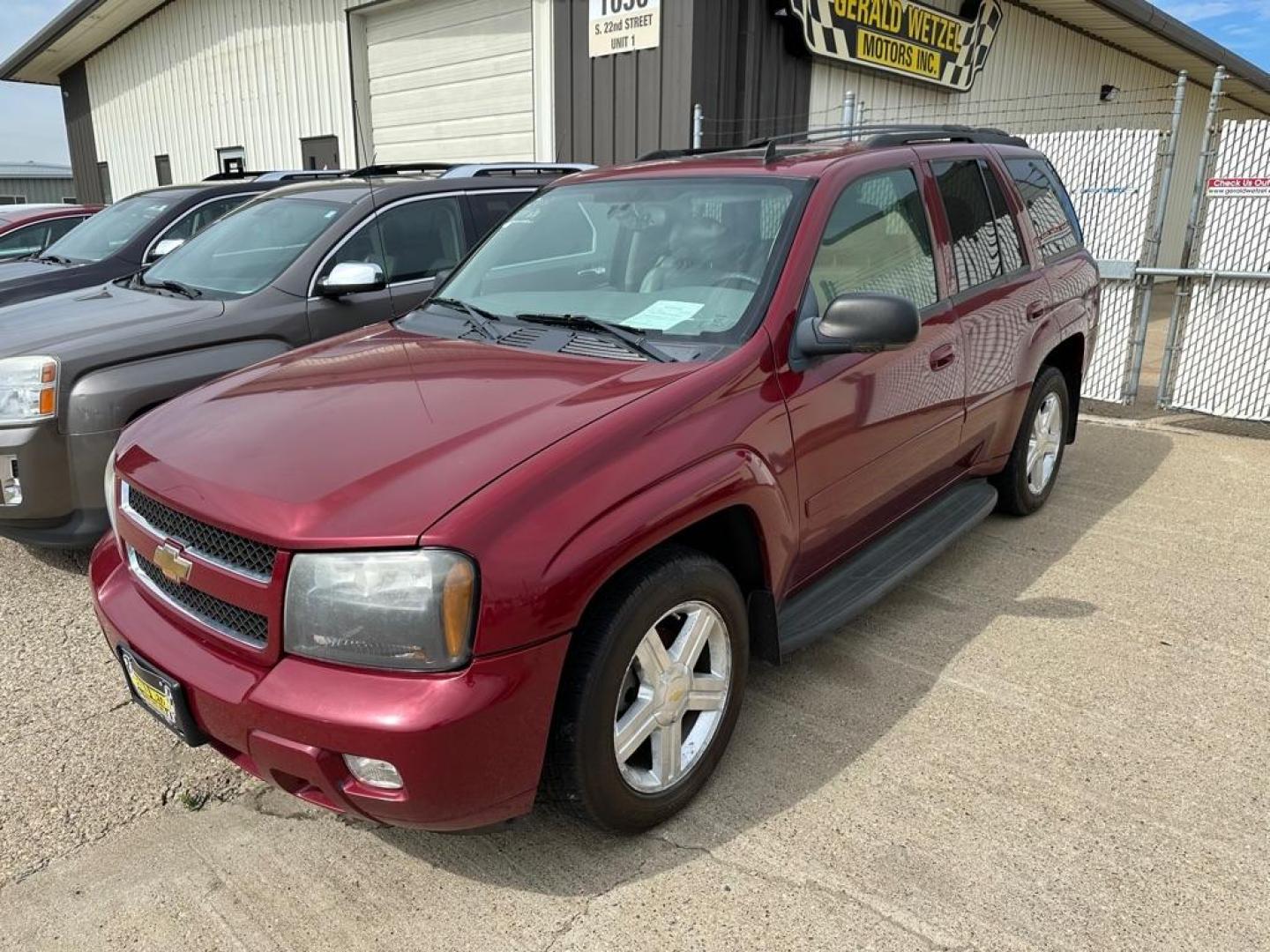 2008 RED CHEVROLET TRAILBLAZER LS (1GNDT13S882) with an 4.2L engine, Automatic transmission, located at 1030 S. 22nd St., Bismarck, ND, 58504, (701) 258-0022, 46.793560, -100.758118 - Photo#0