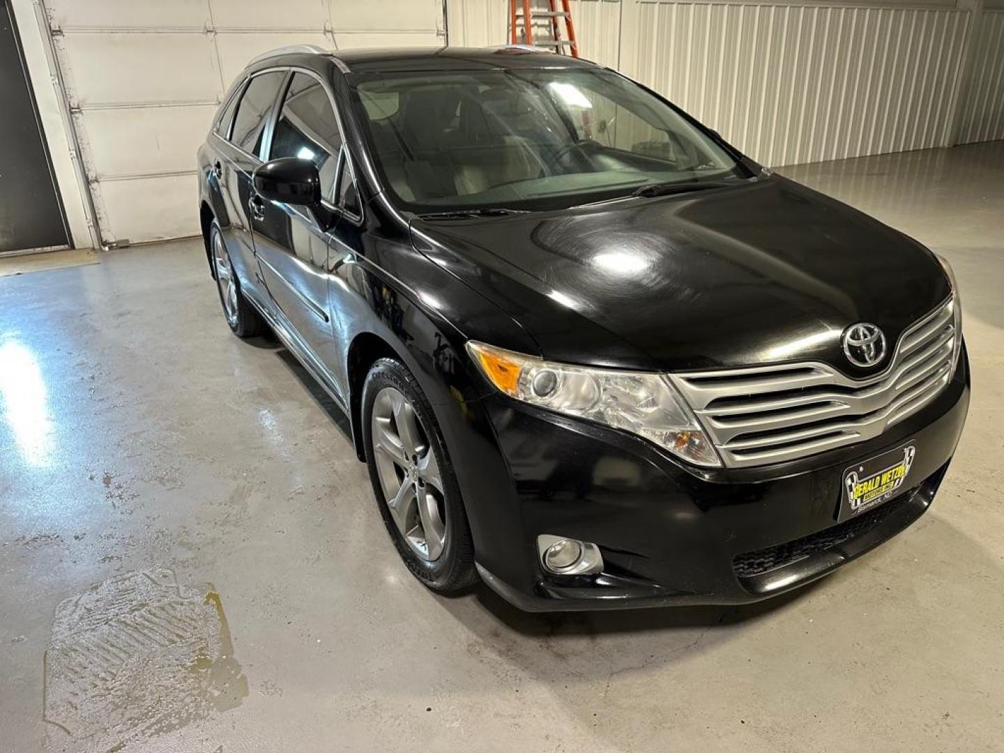 2010 BLACK TOYOTA VENZA (4T3ZK3BB9AU) with an 3.5L engine, Automatic transmission, located at 1030 S. 22nd St., Bismarck, ND, 58504, (701) 258-0022, 46.793560, -100.758118 - Photo#2