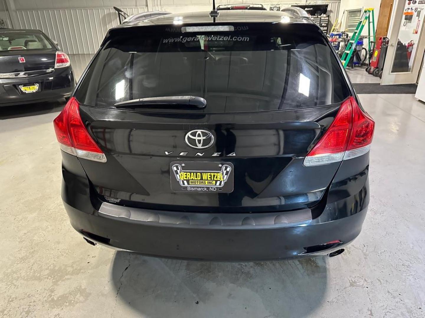 2010 BLACK TOYOTA VENZA (4T3ZK3BB9AU) with an 3.5L engine, Automatic transmission, located at 1030 S. 22nd St., Bismarck, ND, 58504, (701) 258-0022, 46.793560, -100.758118 - Photo#4