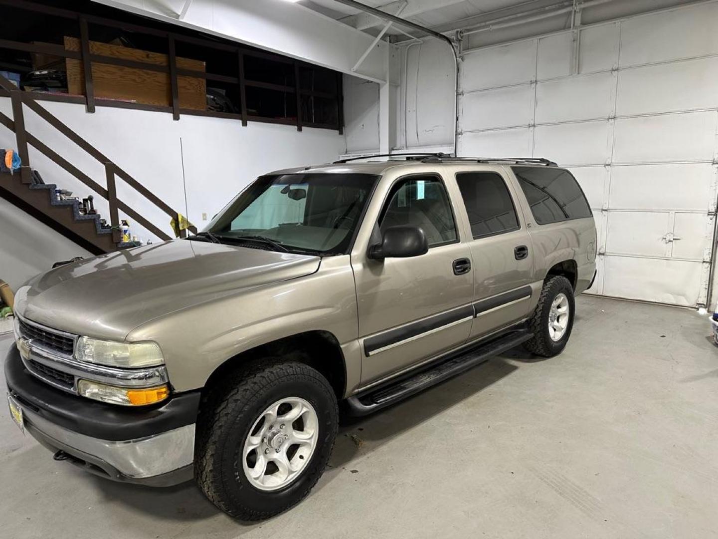 2002 PEWTER CHEVROLET SUBURBAN 1500 (1GNFK16Z82J) with an 5.3L engine, Automatic transmission, located at 1030 S. 22nd St., Bismarck, ND, 58504, (701) 258-0022, 46.793560, -100.758118 - 7 PASSENGER 5.3 LITER 4X4 - Photo#0