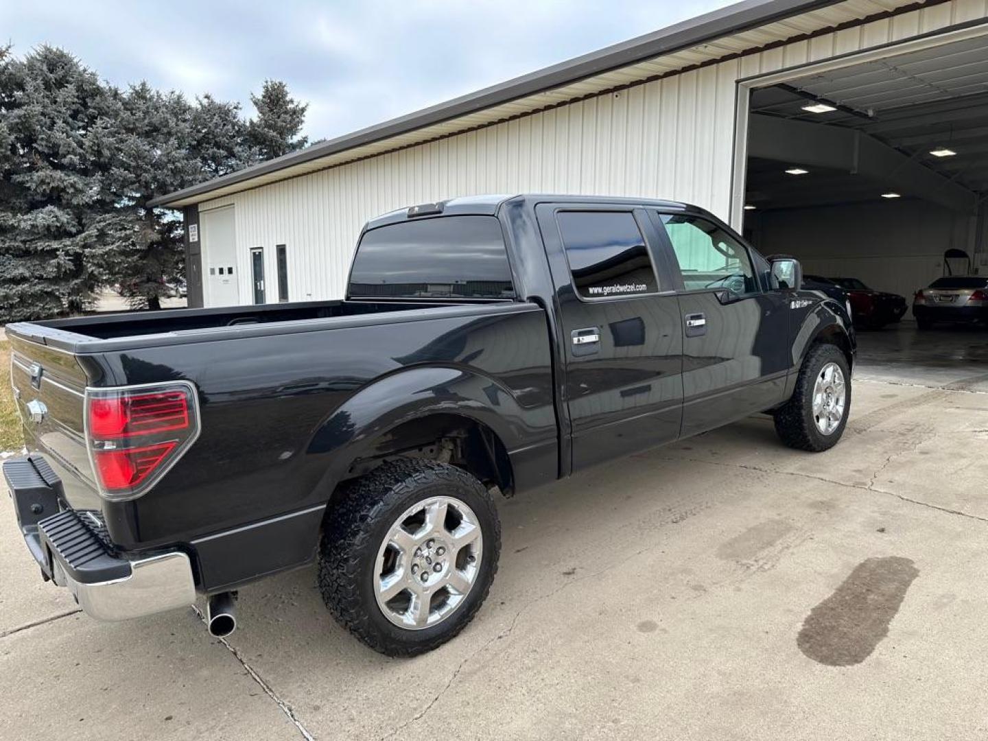 2013 BLACK FORD F150 SUPERCREW (1FTFW1EF9DF) with an 5.0L engine, Automatic transmission, located at 1030 S. 22nd St., Bismarck, ND, 58504, (701) 258-0022, 46.793560, -100.758118 - Photo#3