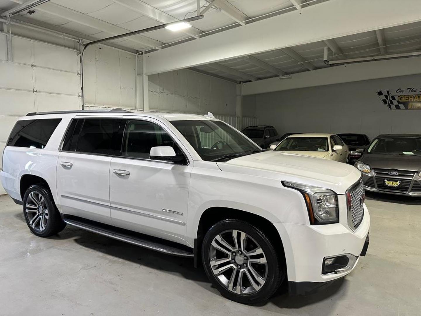 2017 WHITE GMC YUKON XL DENALI AWD (1GKS2HKJ2HR) with an 6.2L engine, Automatic transmission, located at 1030 S. 22nd St., Bismarck, ND, 58504, (701) 258-0022, 46.793560, -100.758118 - 6.2 LITER 8 SPEED TRANSMISSION - Photo#2