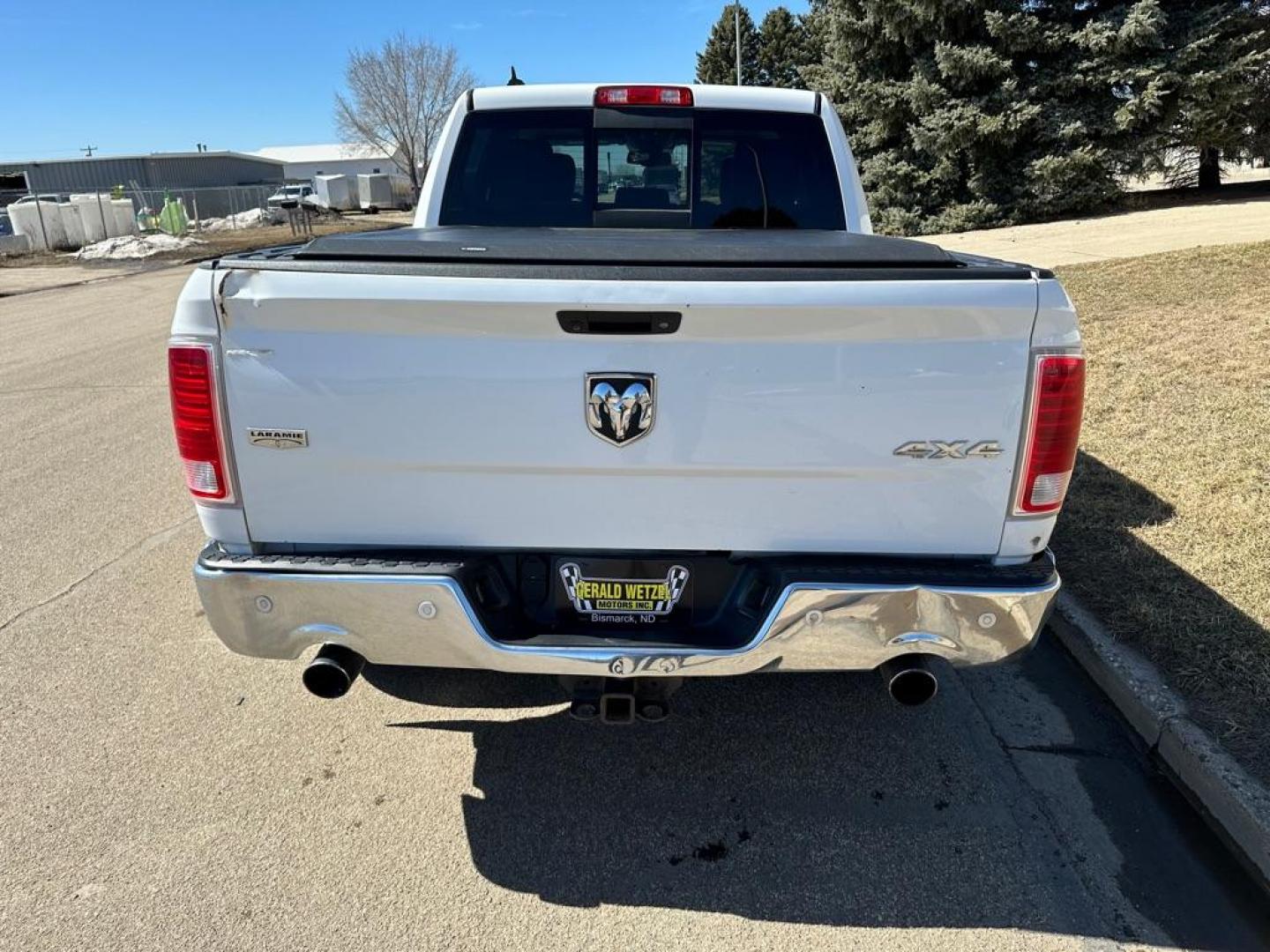 2015 WHITE RAM 1500 LARAMIE (1C6RR7NT3FS) with an 5.7L engine, Automatic transmission, located at 1030 S. 22nd St., Bismarck, ND, 58504, (701) 258-0022, 46.793560, -100.758118 - Photo#4