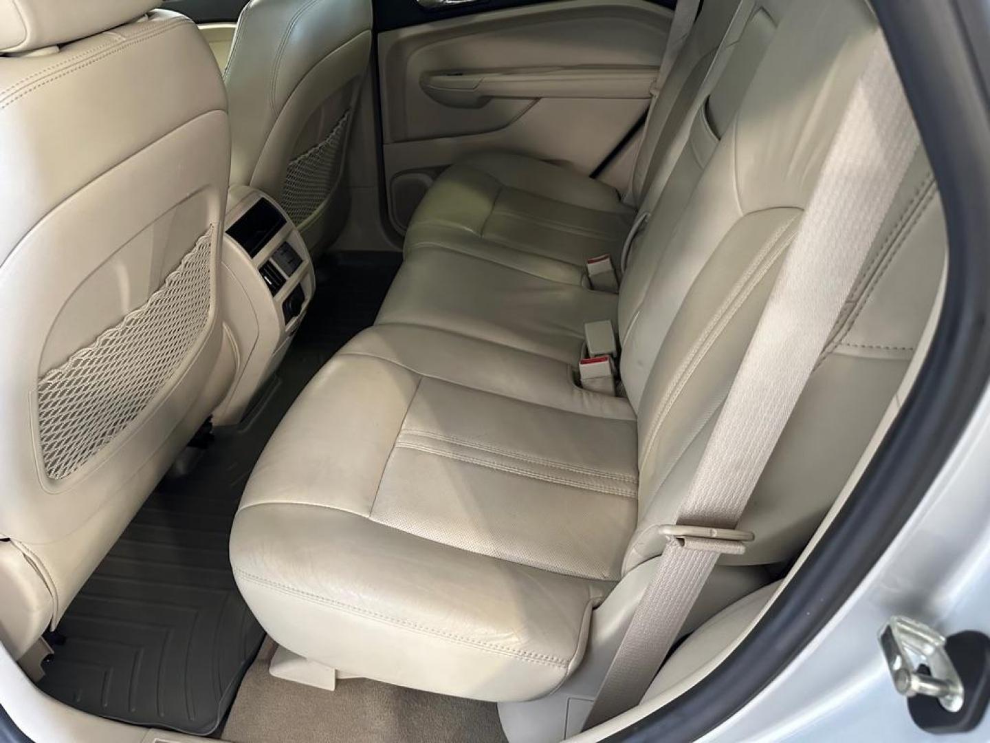 2010 SILVER CADILLAC SRX LUXURY COLLECTION (3GYFNDEY5AS) with an 3.0L engine, Automatic transmission, located at 1030 S. 22nd St., Bismarck, ND, 58504, (701) 258-0022, 46.793560, -100.758118 - Photo#6