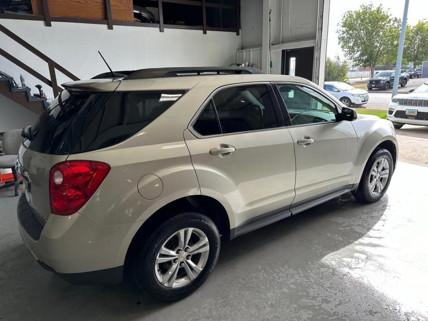 2014 TAN CHEVROLET EQUINOX LT (2GNFLFEK2E6) with an 2.4L engine, Automatic transmission, located at 1030 S. 22nd St., Bismarck, ND, 58504, (701) 258-0022, 46.793560, -100.758118 - Photo#3