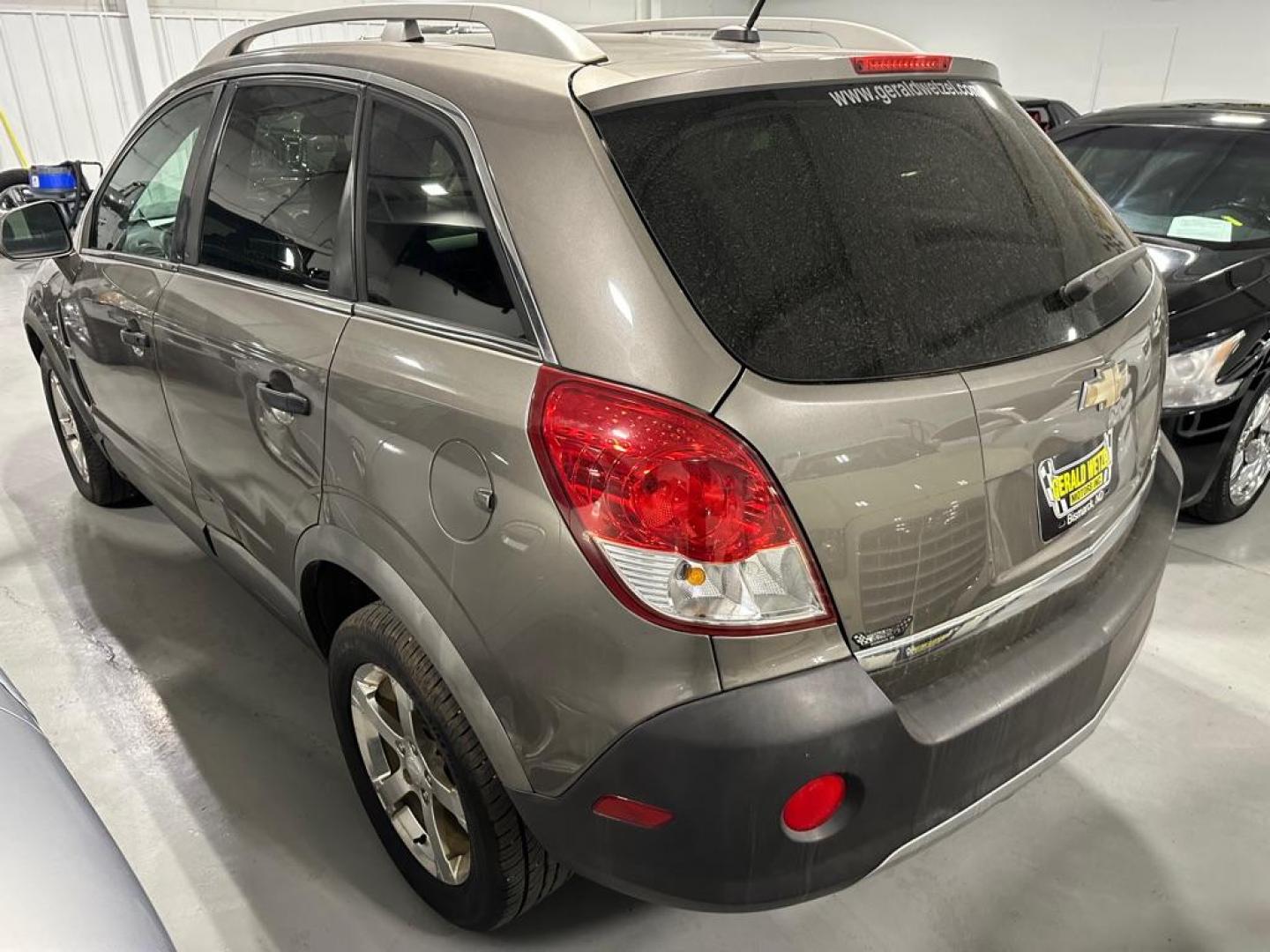 2012 BROWN CHEVROLET CAPTIVA SPORT (3GNAL2EK5CS) with an 2.4L engine, Automatic transmission, located at 1030 S. 22nd St., Bismarck, ND, 58504, (701) 258-0022, 46.793560, -100.758118 - 30 MPG - Photo#3