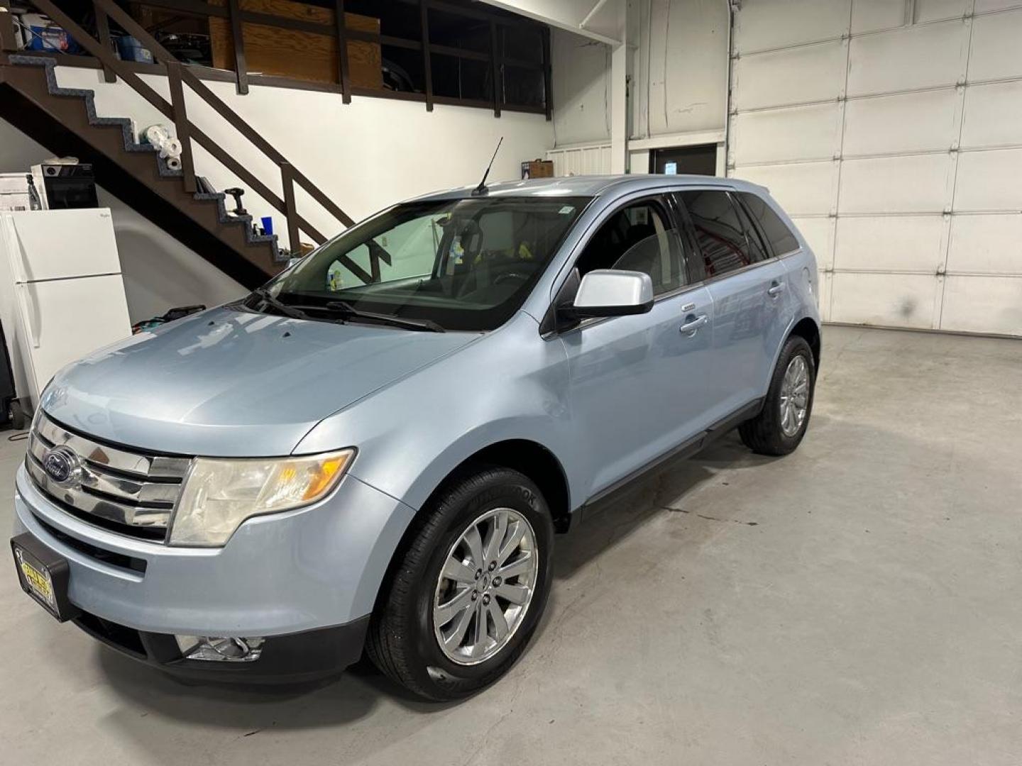 2008 FORD EDGE LIMITED (2FMDK49C38B) with an 3.5L engine, Automatic transmission, located at 1030 S. 22nd St., Bismarck, ND, 58504, (701) 258-0022, 46.793560, -100.758118 - Photo#0