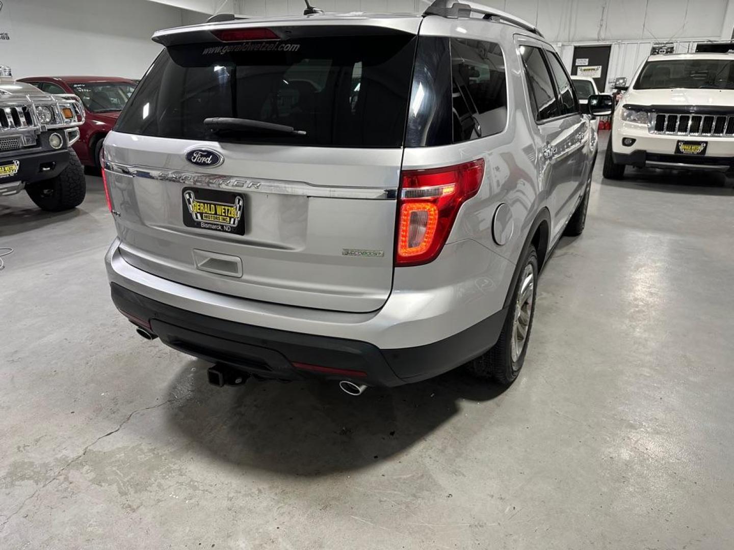 2012 FORD EXPLORER XLT (1FMHK7D9XCG) with an 2.0L engine, Automatic transmission, located at 1030 S. 22nd St., Bismarck, ND, 58504, (701) 258-0022, 46.793560, -100.758118 - Photo#2