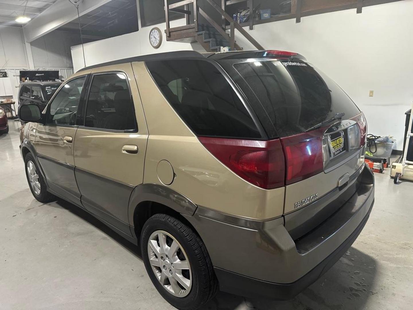 2005 BROWN BUICK RENDEZVOUS CX (3G5DB03EX5S) with an 3.4L engine, Automatic transmission, located at 1030 S. 22nd St., Bismarck, ND, 58504, (701) 258-0022, 46.793560, -100.758118 - Photo#1